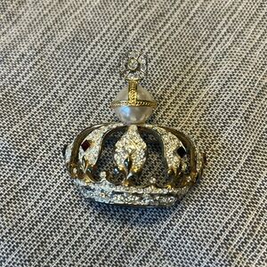 Crown Jewel Replica Brooch & Earrings
Butler & Wilson